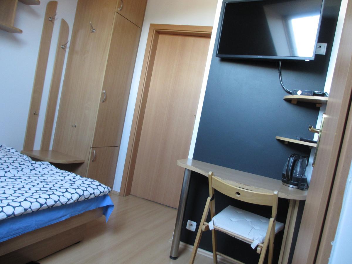Mylak Hotel Корбелов Екстериор снимка