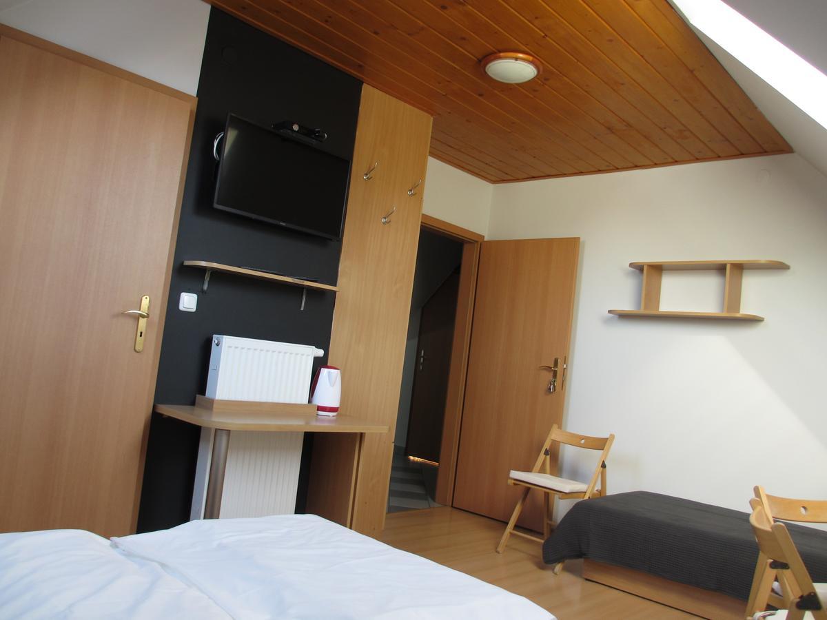 Mylak Hotel Корбелов Екстериор снимка